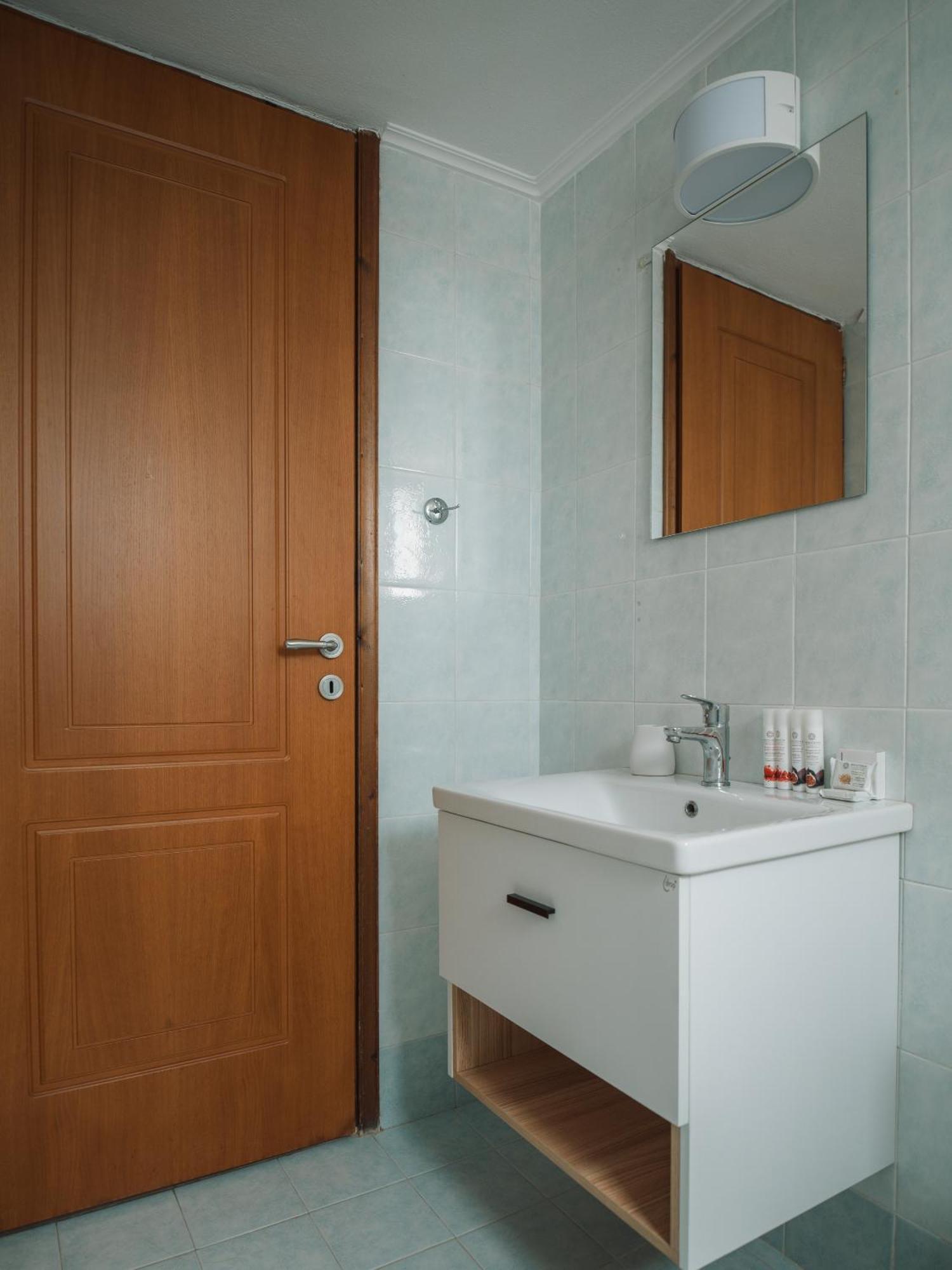 Giosifaki Hotel Vári Kültér fotó